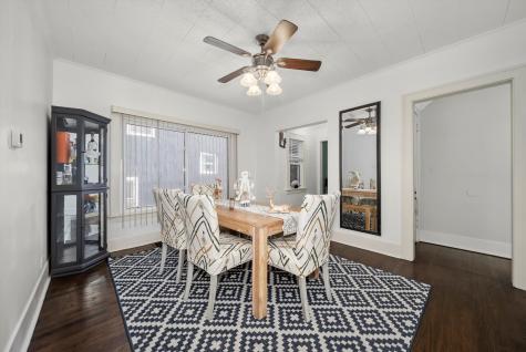 6514 Sinclair Avenue Berwyn IL 60402