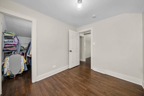 6514 Sinclair Avenue Berwyn IL 60402