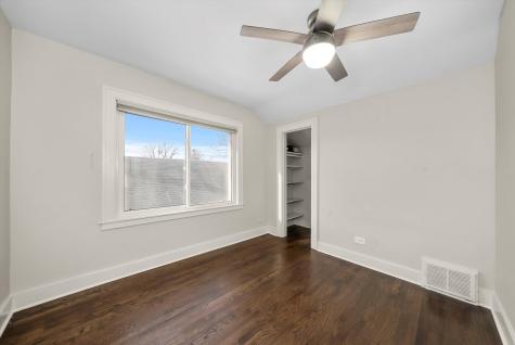 6514 Sinclair Avenue Berwyn IL 60402