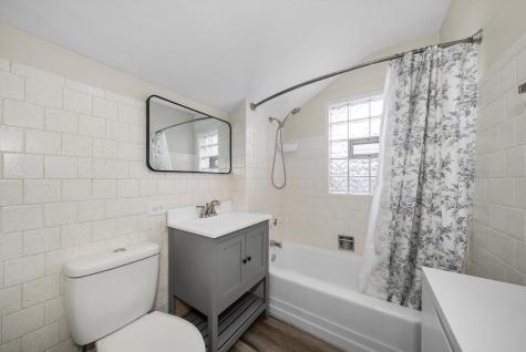 6514 Sinclair Avenue Berwyn IL 60402