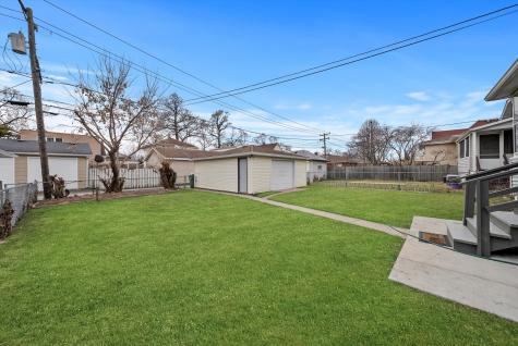 6514 Sinclair Avenue Berwyn IL 60402