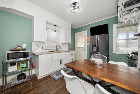 6514 Sinclair Avenue Berwyn IL 60402