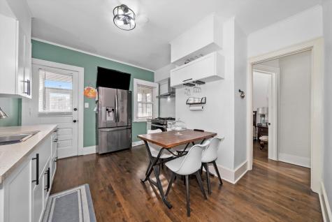 6514 Sinclair Avenue Berwyn IL 60402