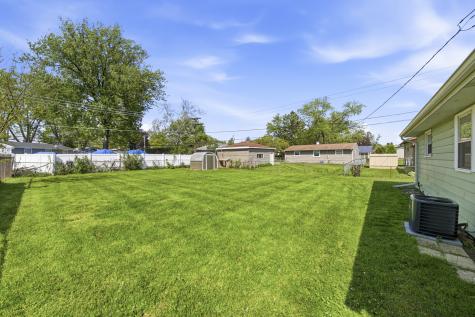 58 Golfview Lane Carpentersville IL 60110