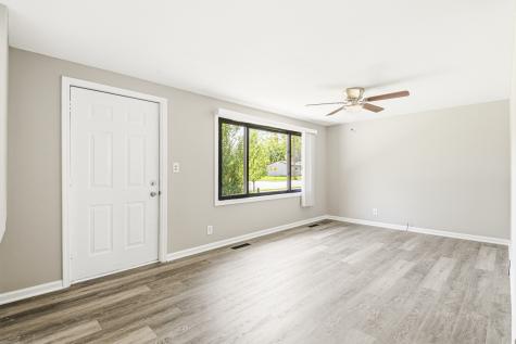 58 Golfview Lane Carpentersville IL 60110