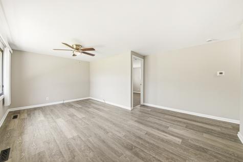 58 Golfview Lane Carpentersville IL 60110