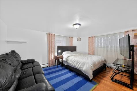 5438 West Melrose Street Chicago IL 60641