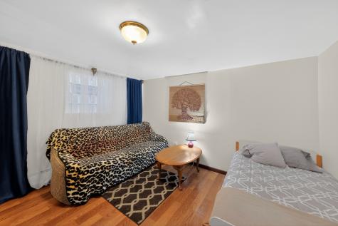 5438 West Melrose Street Chicago IL 60641
