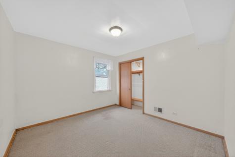 5438 West Melrose Street Chicago IL 60641