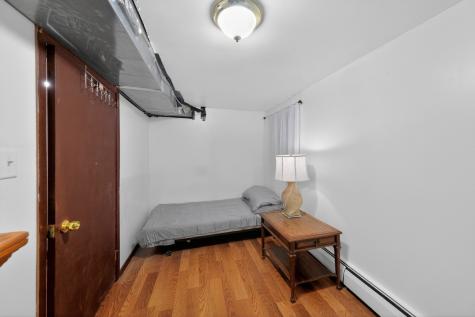 5438 West Melrose Street Chicago IL 60641