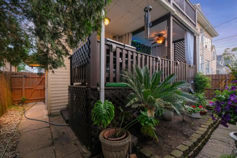 5438 West Melrose Street Chicago IL 60641