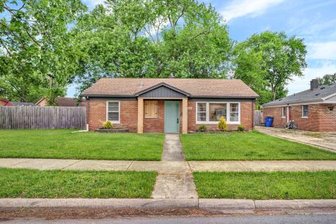 11660 South Harry J Rogowski Drive Merrionette Park IL 60803
