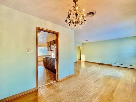 1243 North Il Route 21 Gurnee IL 60031