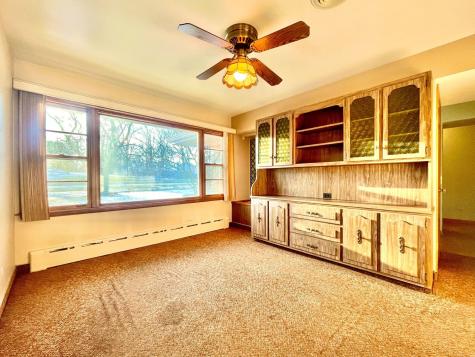 1243 North Il Route 21 Gurnee IL 60031