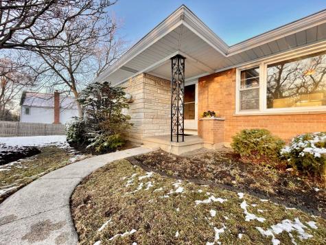 1243 North Il Route 21 Gurnee IL 60031