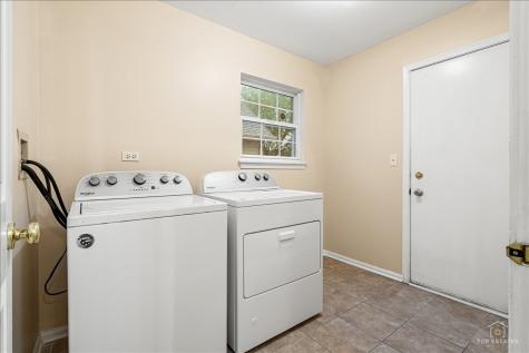7 Eagle Court Streamwood IL 60107