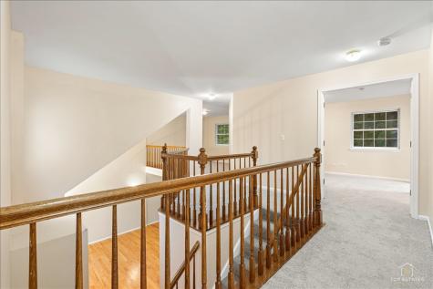 7 Eagle Court Streamwood IL 60107