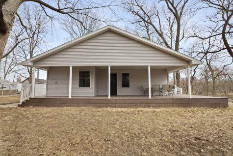 204 South Henry Street Ashkum IL 60911