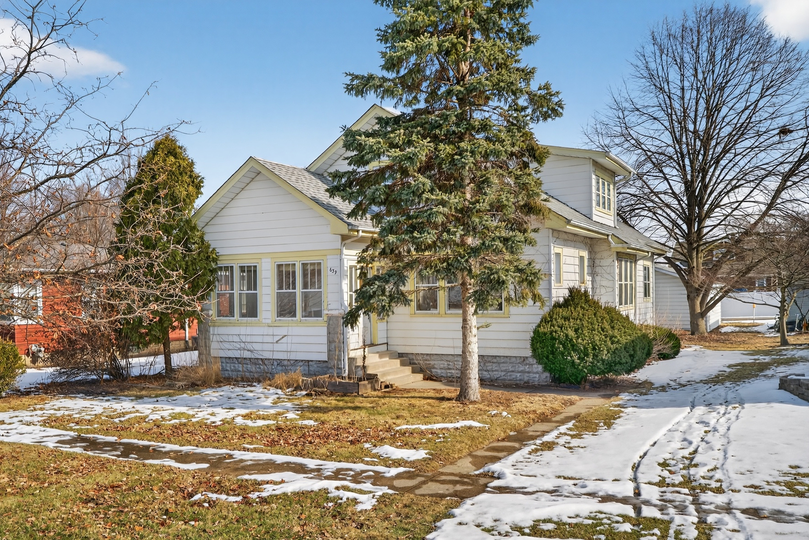 639 Dunbar Street Beecher IL 60401