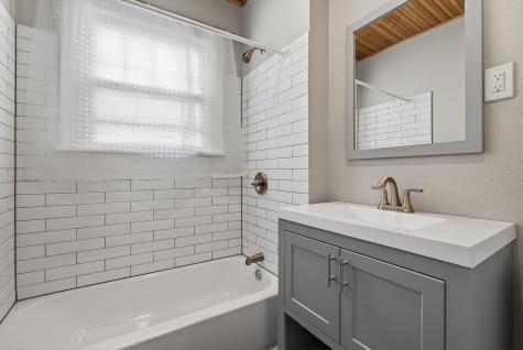 639 Dunbar Street Beecher IL 60401