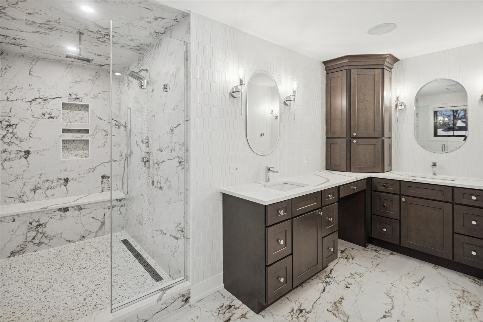 284 North Highland Avenue Elmhurst IL 60126