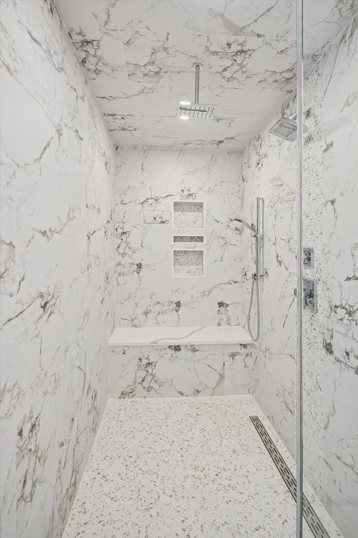 284 North Highland Avenue Elmhurst IL 60126