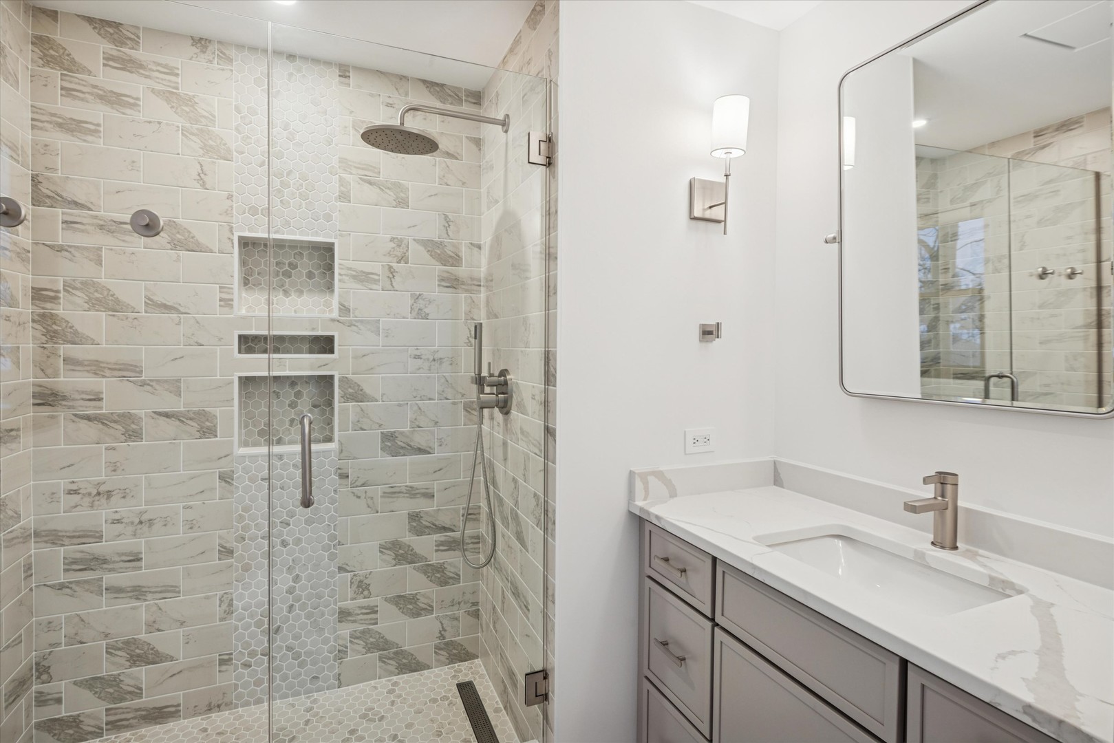 284 North Highland Avenue Elmhurst IL 60126