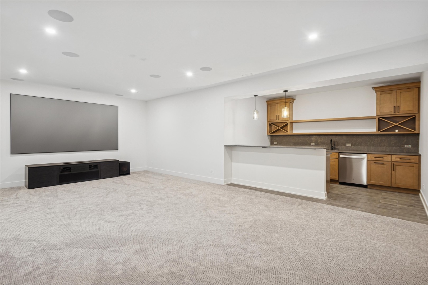 284 North Highland Avenue Elmhurst IL 60126