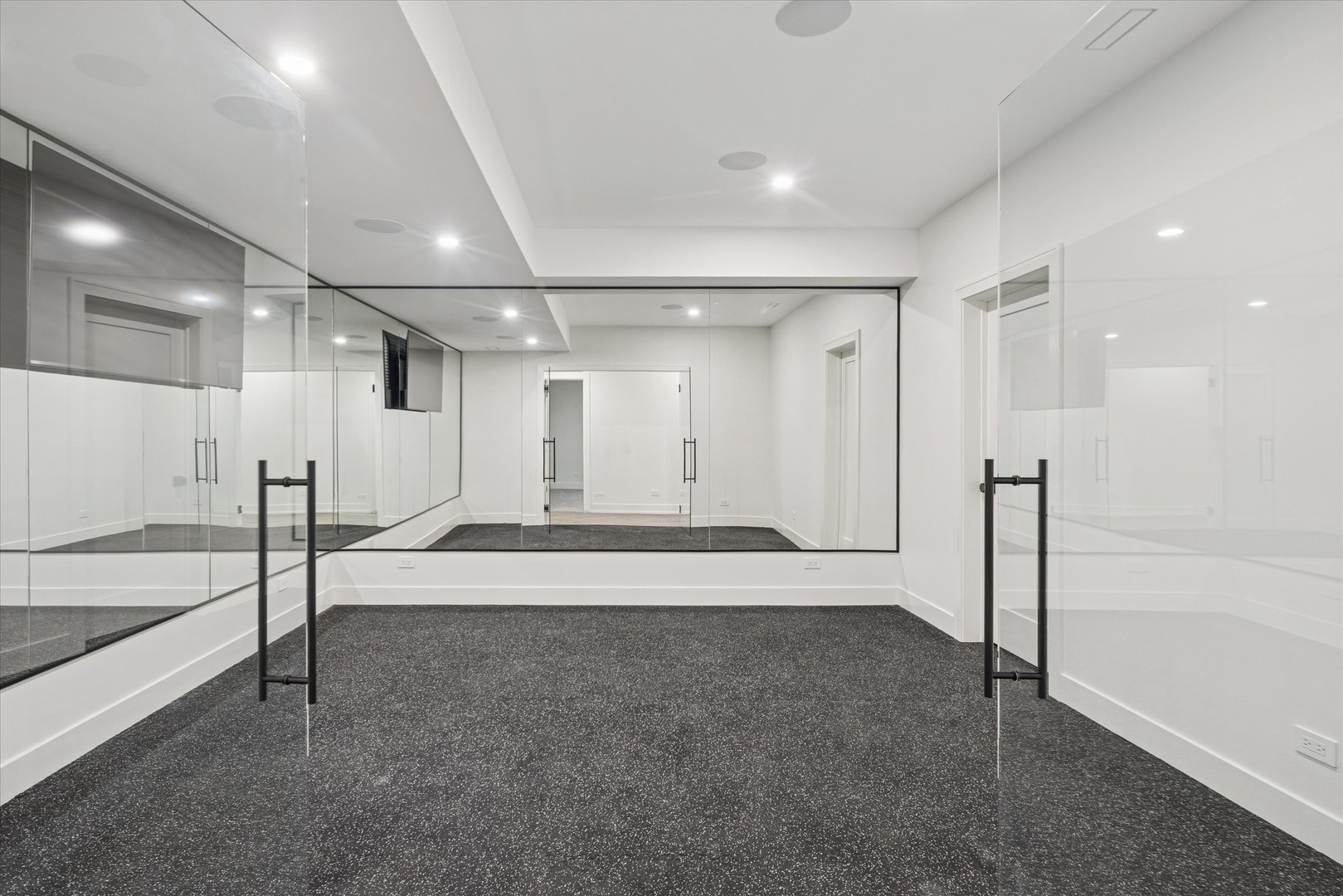 284 North Highland Avenue Elmhurst IL 60126