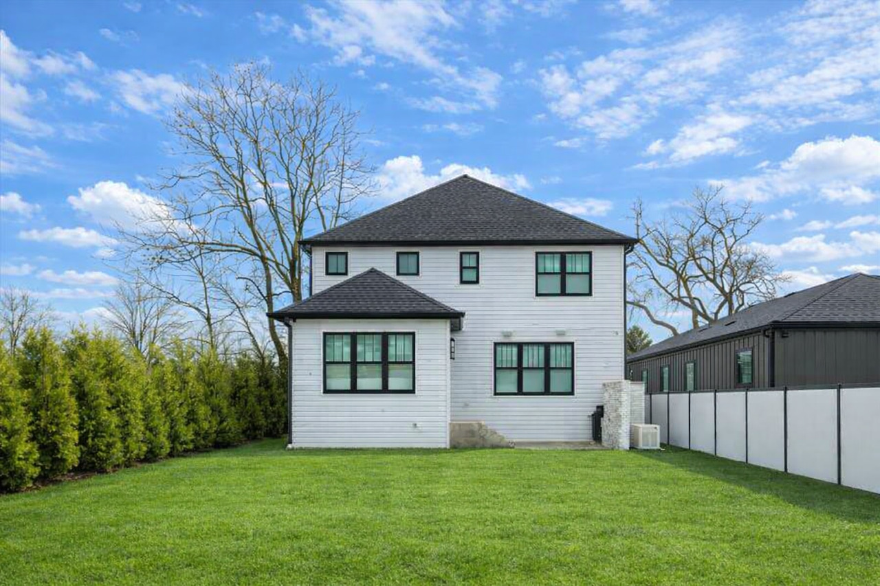 284 North Highland Avenue Elmhurst IL 60126