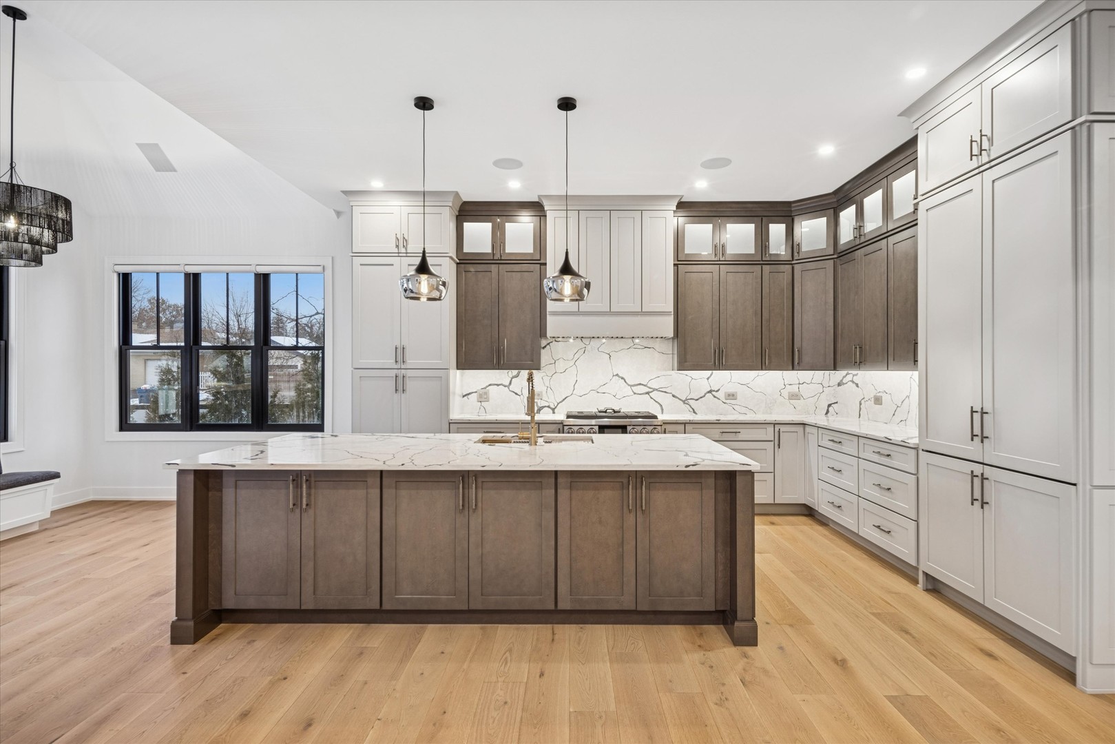 284 North Highland Avenue Elmhurst IL 60126