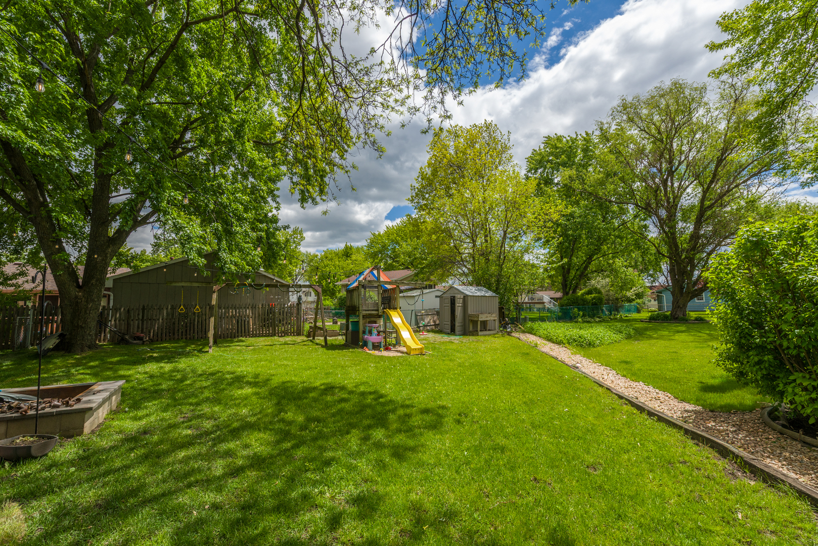1723 Hartmann Drive Schaumburg IL 60193