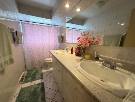 7150 North Crawford Avenue Lincolnwood IL 60712