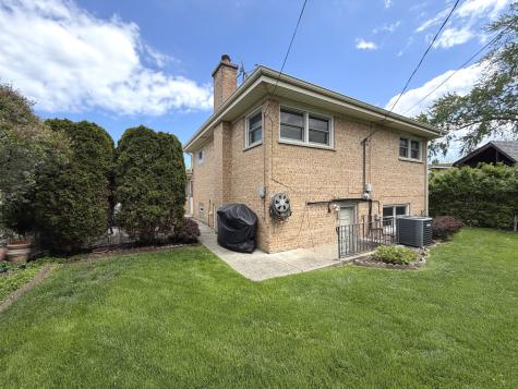 7150 North Crawford Avenue Lincolnwood IL 60712
