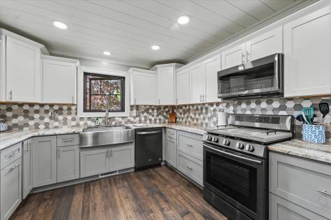 808 Cedar Ridge Court Mahomet IL 61853