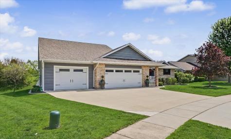 808 Cedar Ridge Court Mahomet IL 61853