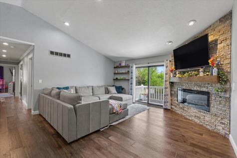 808 Cedar Ridge Court Mahomet IL 61853