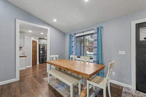 808 Cedar Ridge Court Mahomet IL 61853
