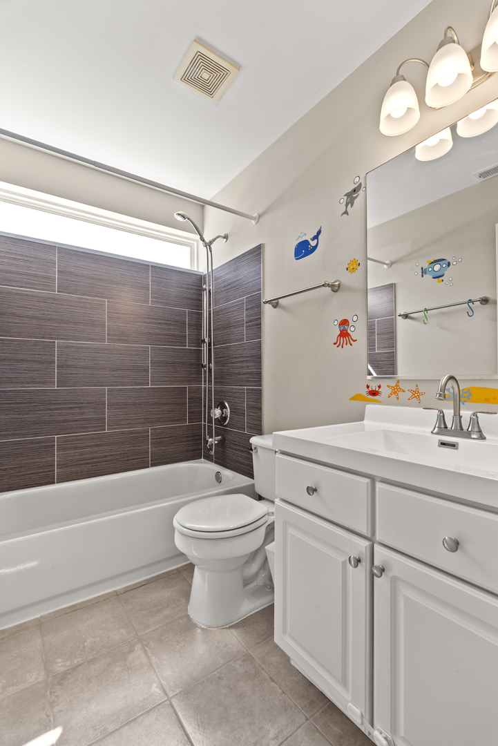 531 Hillcrest Drive Bolingbrook IL 60440