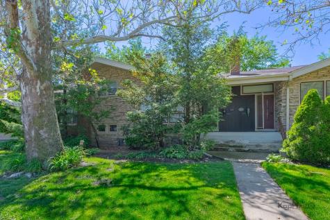 22 North Dee Road Park Ridge IL 60068