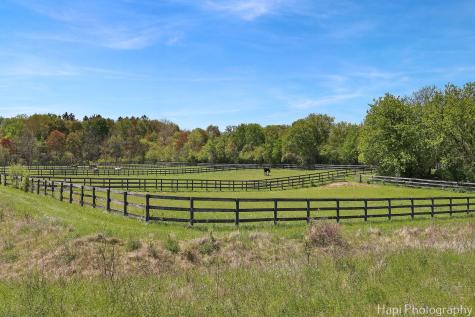 23 West County Line Road Barrington Hills IL 60010