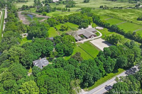 23 West County Line Road Barrington Hills IL 60010