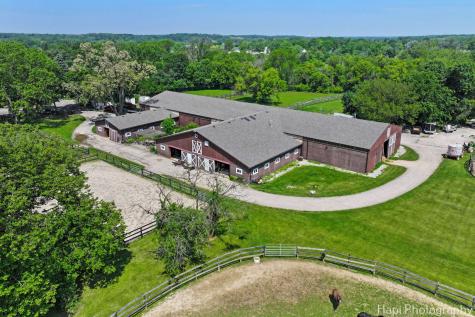 23 West County Line Road Barrington Hills IL 60010
