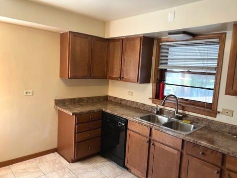 15240 Ashland Avenue Harvey IL 60426