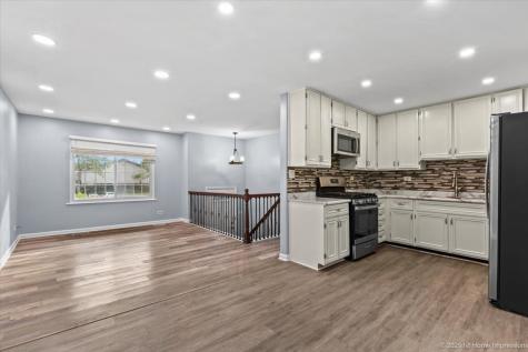 18120 Versailles Lane Hazel Crest IL 60429