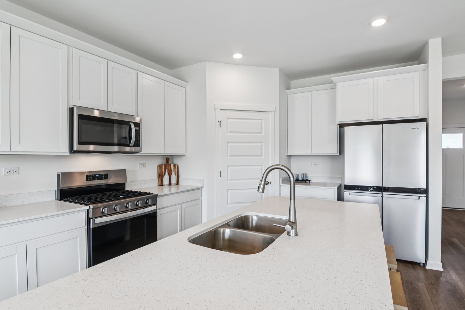 1859 Keating Drive Aurora IL 60503