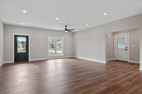 14 Willow Street Bethany IL 61914