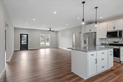 14 Willow Street Bethany IL 61914