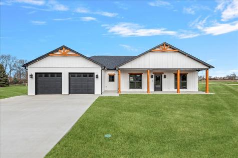 14 Willow Street Bethany IL 61914