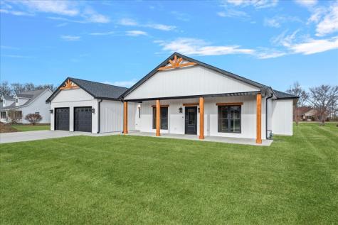 14 Willow Street Bethany IL 61914